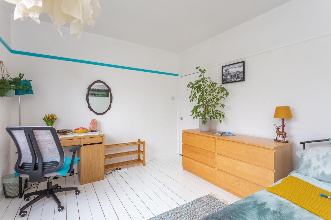 Bright & Spacious Double Room With Garden View- Close To Airport & City Centre Эдинбург Экстерьер фото