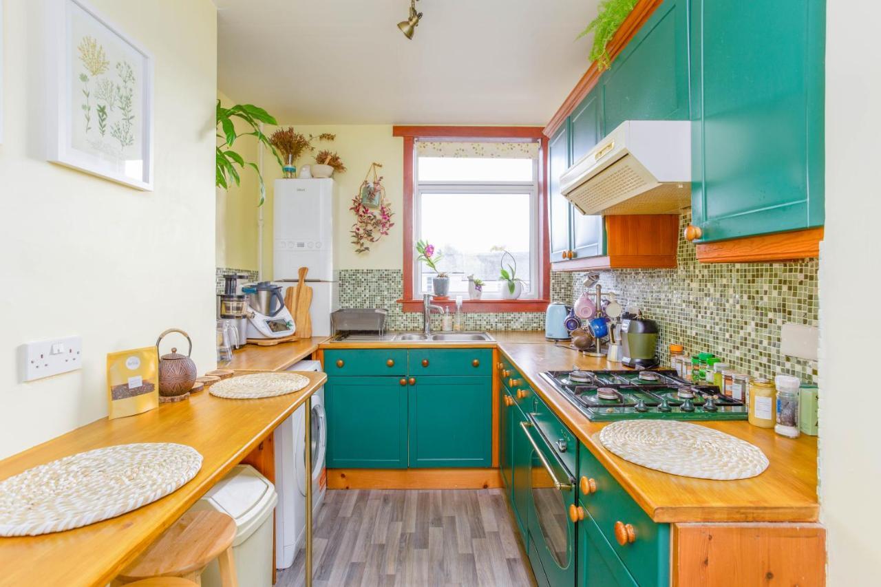 Bright & Spacious Double Room With Garden View- Close To Airport & City Centre Эдинбург Экстерьер фото